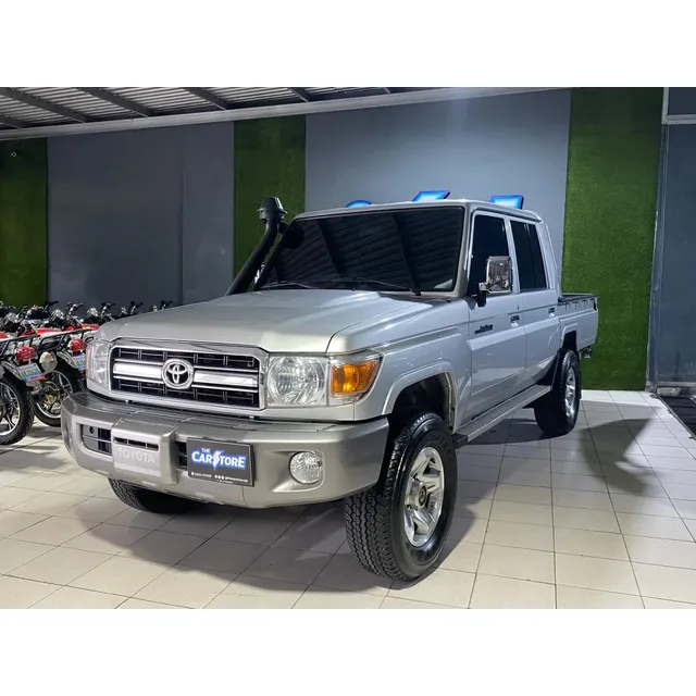 Toyota Lc 79 Hembrita
