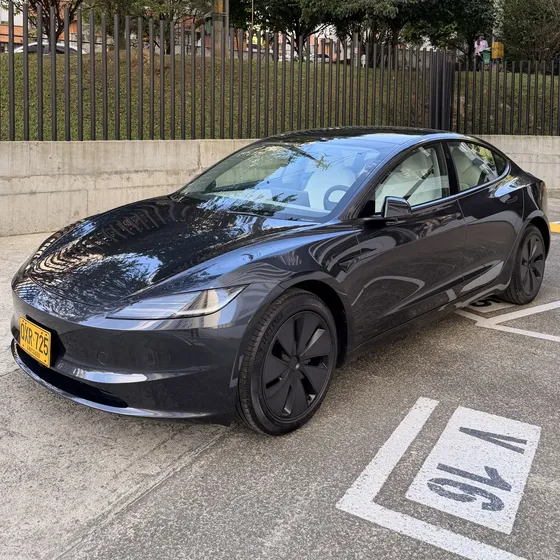 Tesla Model 3 2026 0.0 Long Range Awd