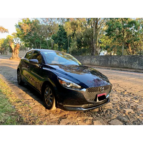 Mazda Mazda 2 1.5 Sport Hatchback Automático