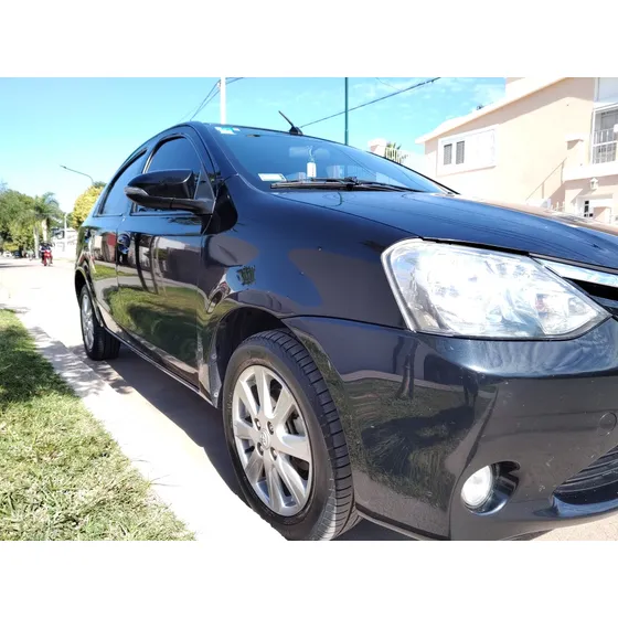 Toyota Etios 1.5 Sedan Xls