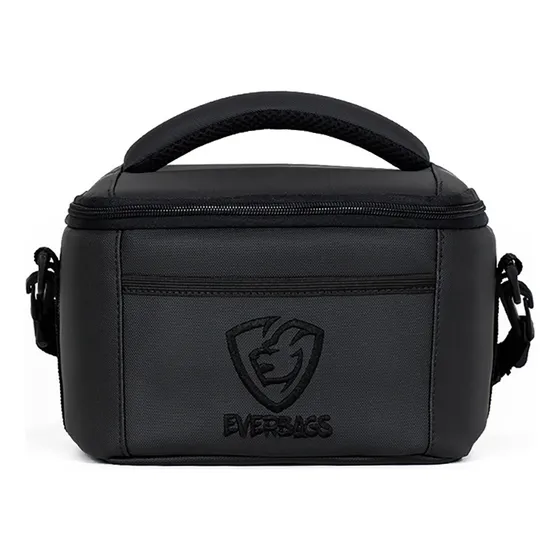 Bolsa Fit Térmica Black Luxo Multiuso Confortável Unissex Cor Preto Correia de ombro Preto Desenho do tecido Logo