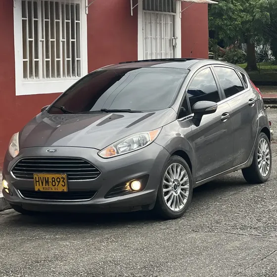 Ford Fiesta 2014 1.6 Hatchback Titanium