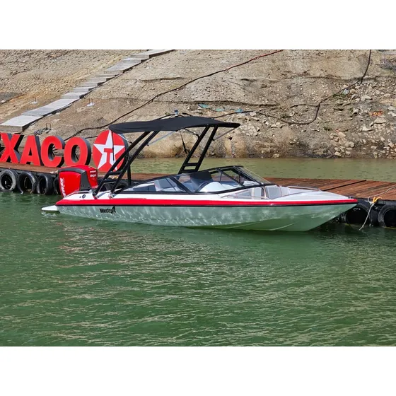 Bote Formula 2000