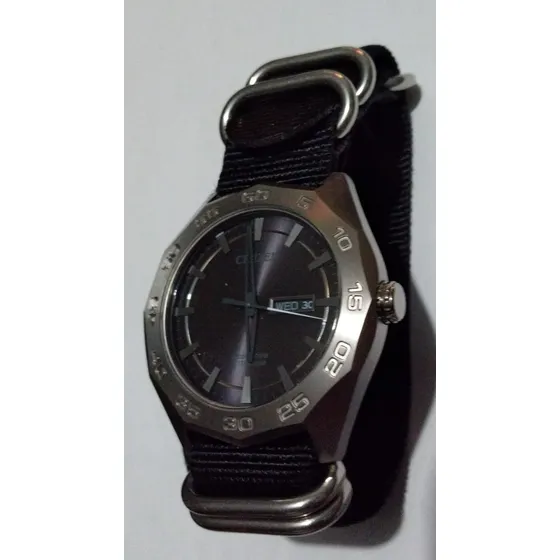 Reloj Citizen Ecodrive Titanium  Nissan  Meses Sin Intereses Negro Titanium Gris Oscuro