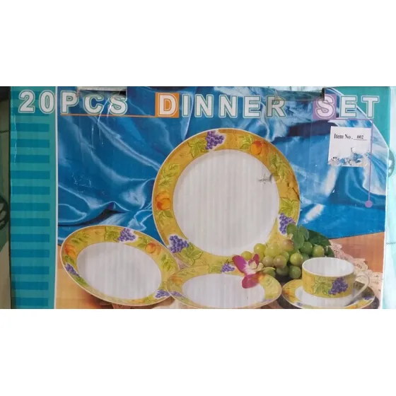 Vajilla Para 4 Personas. 20 Piezas