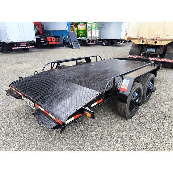 Carretinha Free Hobby P/ Transporte De Bobcat