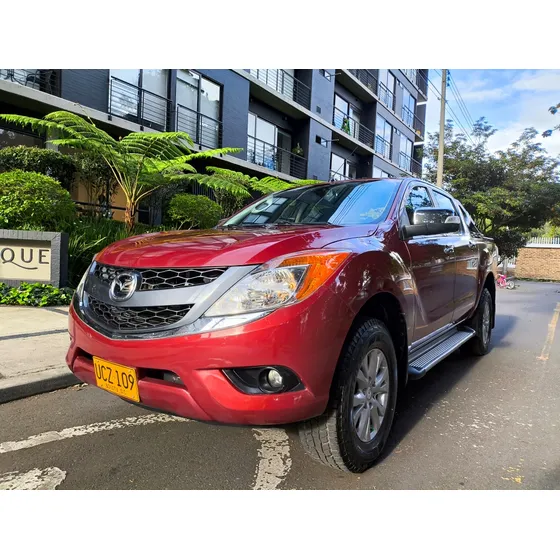 Mazda Bt-50 Bt-50 Professional Diesel 4x4 3.2 At