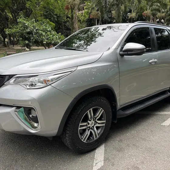 Toyota Fortuner 2019 2.4 Street At 7as