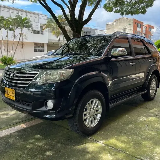Toyota Fortuner 2012 2.7l 4x4