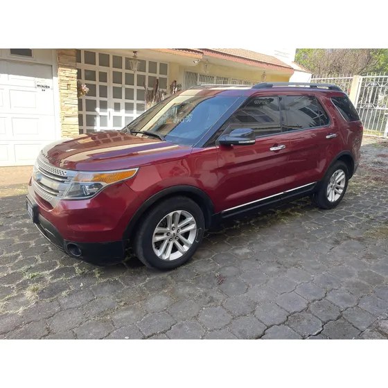 Ford Explorer 4.0 Xlt V6 3er Asiento Sync 4x2 Mt