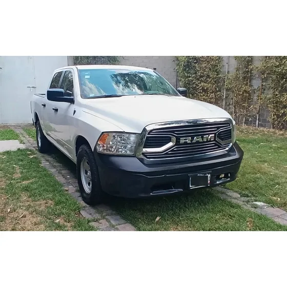 Dodge Ram 1500 Crew Cab Slt V6 4x2