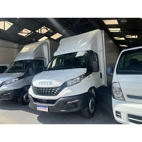 Iveco 35150 Ano 2020 Bau