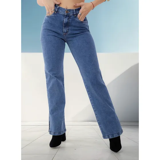 Jeans Recto Con Tajo Elastizado Mujer Calce Push Up 