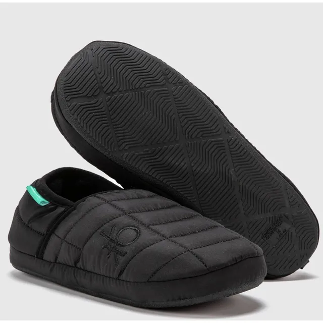 Pantuflas Negras United Colors Of Benetton