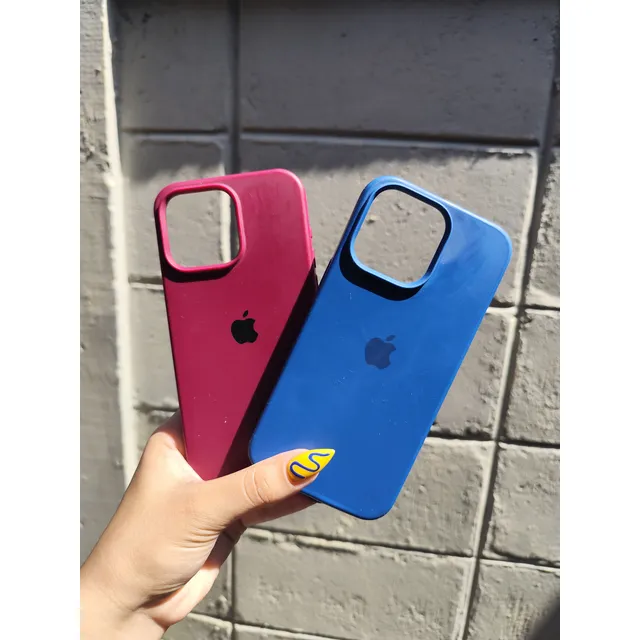 Silicone Case Para iPhone 15 Pro Max Usados