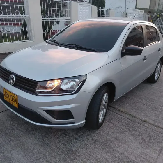 Volkswagen Voyage 2021 Comfortline 1600cc Mt Aa