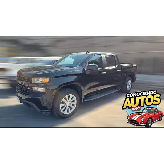 Chevrolet Silverado 4p 1500 Custom Doble Cab V8/5.3 Aut 4x4