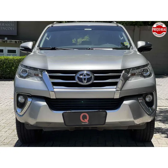 Toyota Hilux Sw4 2.8 Srx 4x4 7 Lugares 16v Turbo Intercooler Diesel 4p Automático