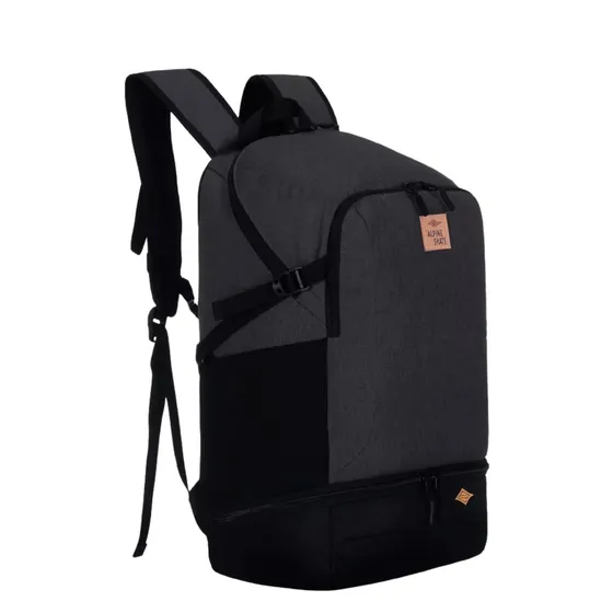 Mochila Alpine Skate Porta Notebook Color Negro Diseño de la tela Lisa
