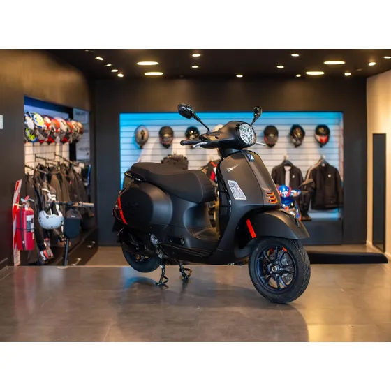 Vespa Gts 300 Hpe Super Sport Negra Mate Abs Led Motoplex 