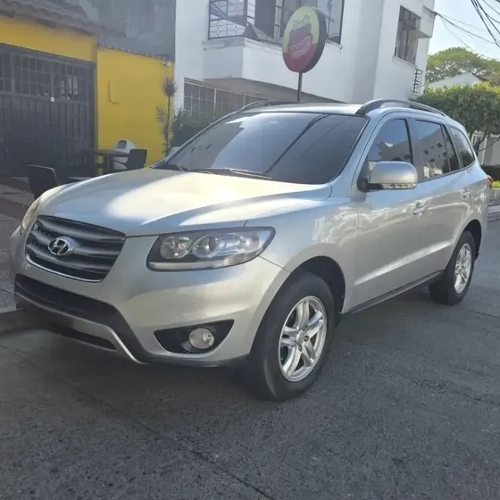 Hyundai Santa Fe 2013 2.200 Cc
