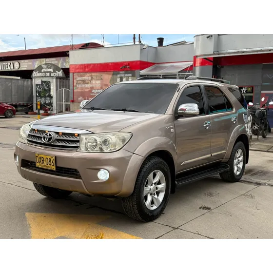 Toyota Fortuner 2010 Mecánica 4x2 2.7