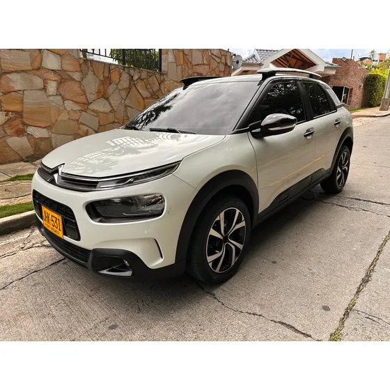 Citroën C4 Cactus 1.6 Shine Turbo Aut
