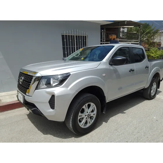 Nissan Frontier 2.5 Xe Dc 4x2 Mt