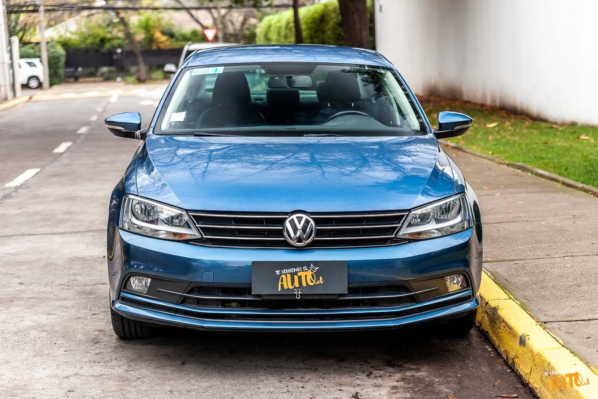 Volkswagen Bora Advance 2017