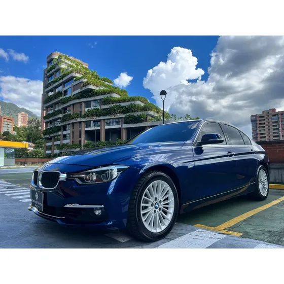 BMW 320i 2016 2.0 320i F30 Luxury Line Plus