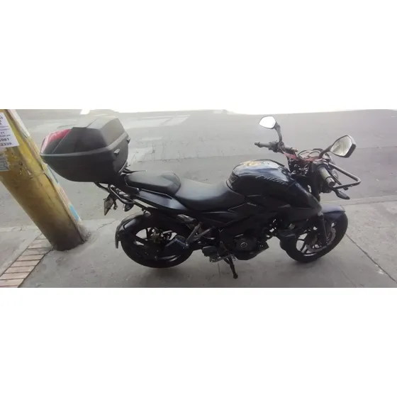 Se Vende Ns200 Modelo 2020, Color Negro Mate