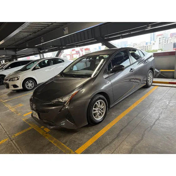 Toyota Prius 1.8 Premium Cvt