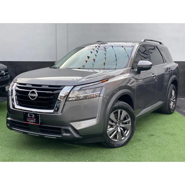 Nissan Pathfinder Sv