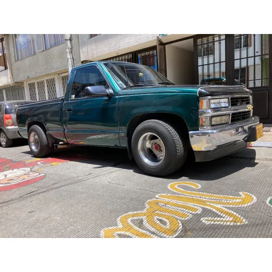 Chevrolet Cheyenne 5.7