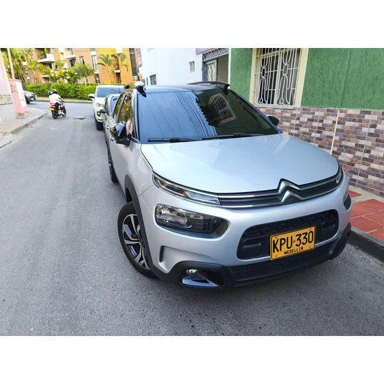 Citroën C4 Cactus 1.6 Shine Turbo Aut