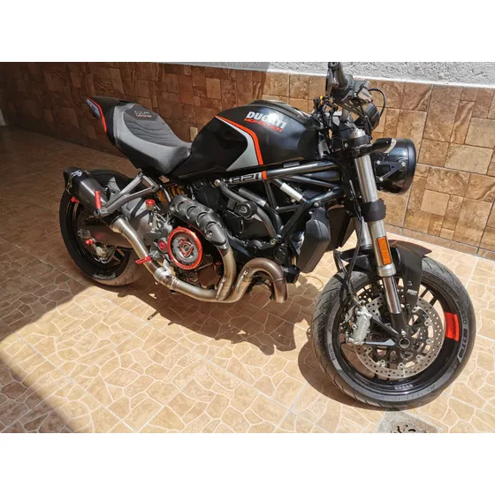 Ducati Monster 821 Black Stealth Edition 2020 