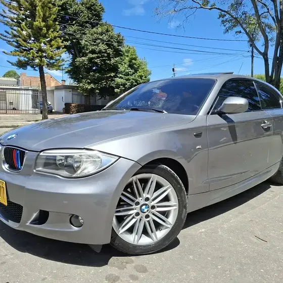 BMW Serie 1 2012 2.0 120i E81
