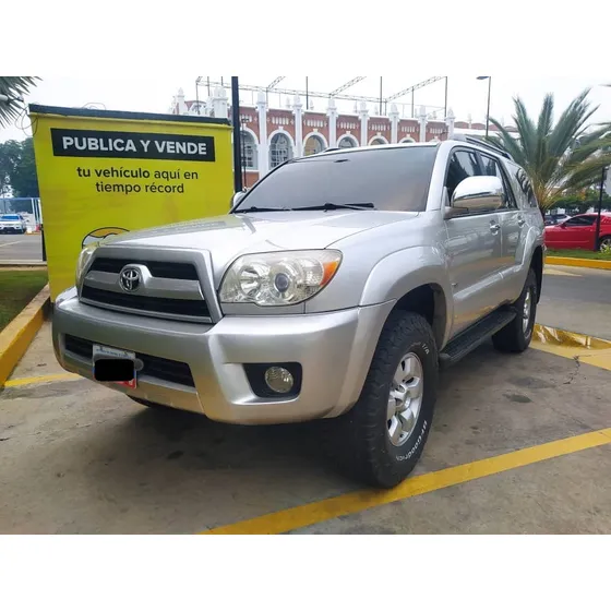 Toyota 4runner .