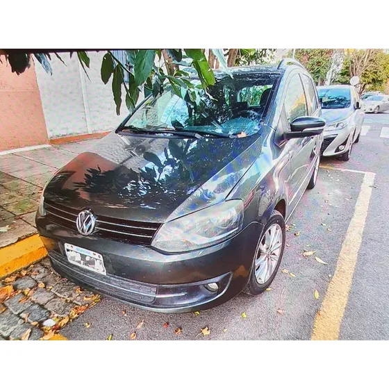 Volkswagen Suran 1.6 Imotion Highline