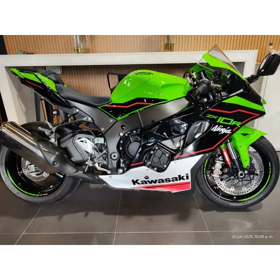 Kawasaki Zx10r Zx10 R ( No Bmw S1000rr Honda Cbr1000 Rr )