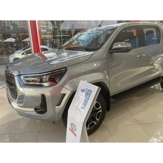 Toyota Hilux Hilux 4x2 D/c Srx 2.8tdi 6 A/t