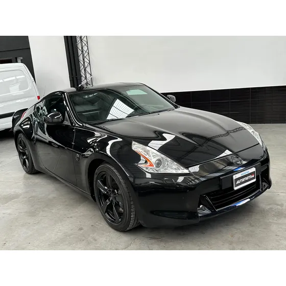 Nissan 370z 3.7 V6 Coupe At 333cv