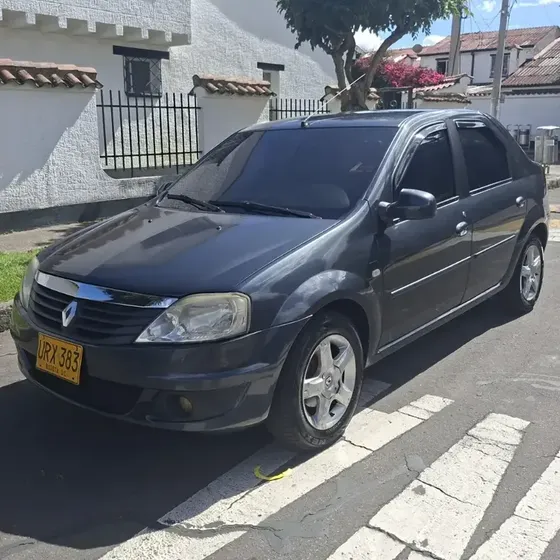 Renault Logan 2015 1.6 Expression