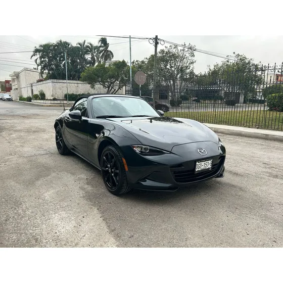 Mazda Mx-5 Convertible