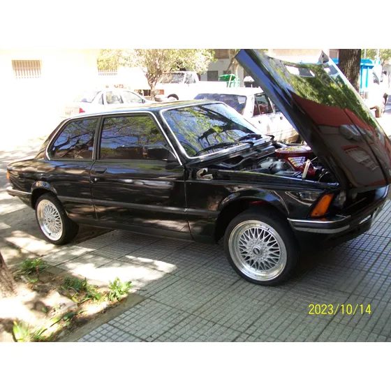Bmw E21 320 6 Cilindros  Totalmente Personalizada A 0k.