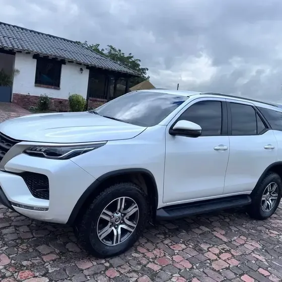 Toyota Fortuner 2026 2.8 Diesel Sr 4x2 At