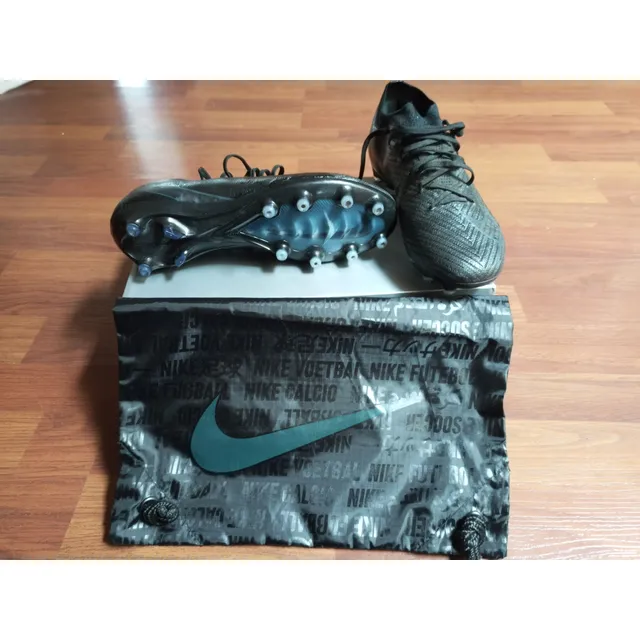 Nike Mercurial Vapor 16 Elite