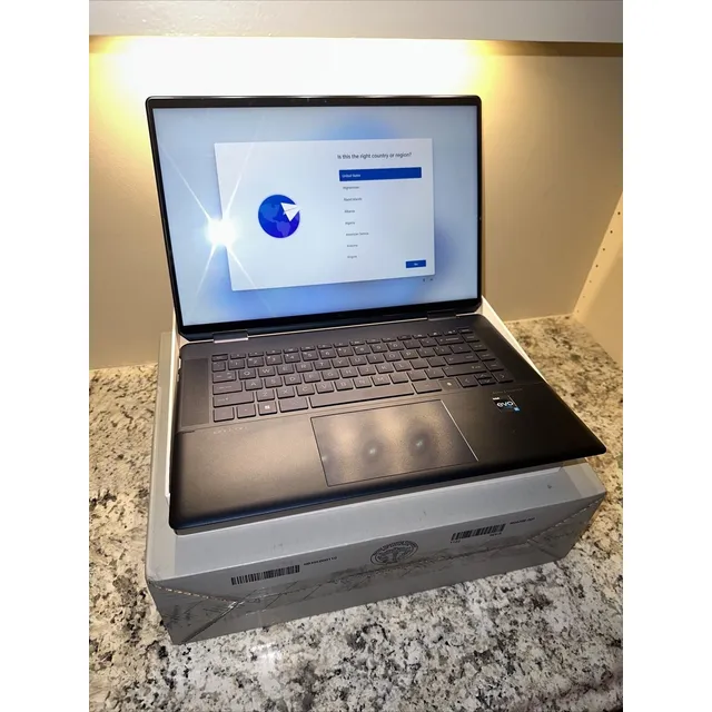Hp Spectre X360 2-in-1 Laptop 16-f1013dx Saaww