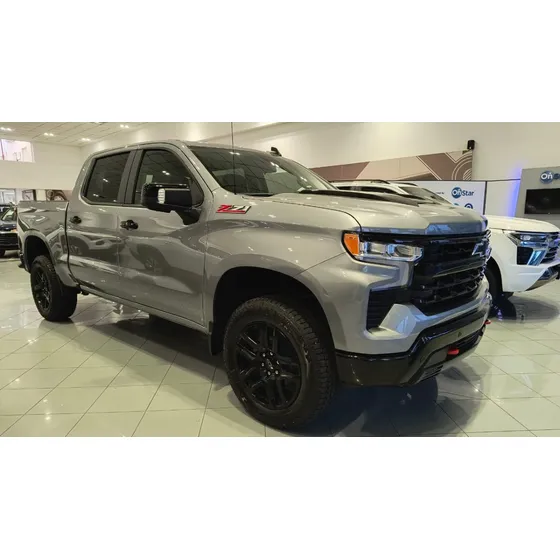 Chevrolet Silverado Chevrolet Silverado Z71 Trail Boss Motor V8 10 Velocidades Automatica 5.3 360cv 4x4