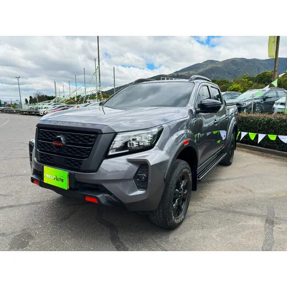 Nissan Frontier Pro- 4x 4x4 At